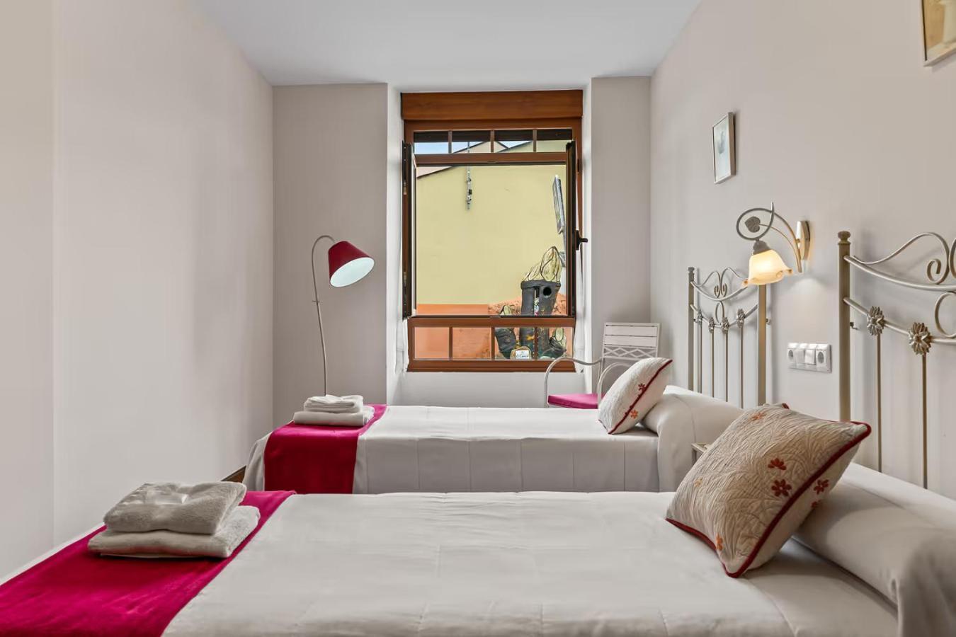 Apartamentos Turisticos As Cetareas Rinlo Camera foto